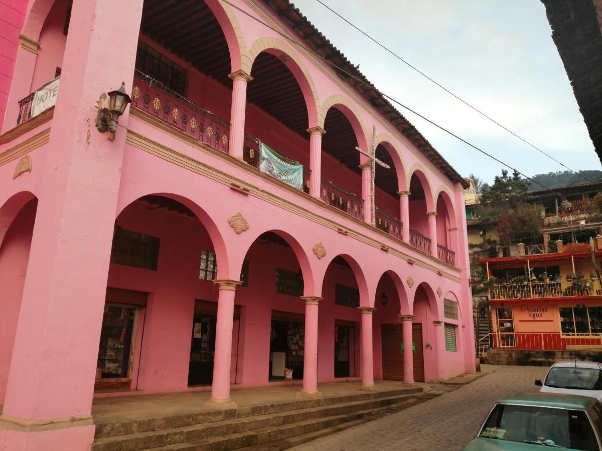 Hotel Jardín Mineral de Angangueo Buitenkant foto